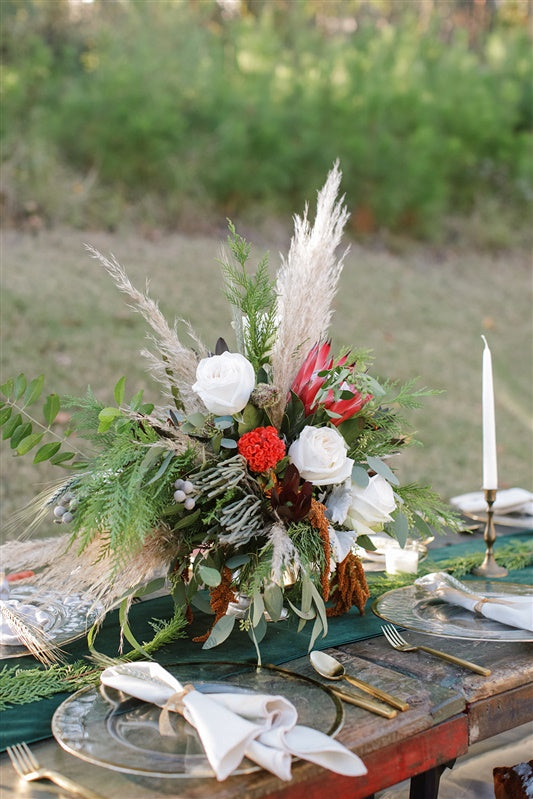 outdoor florals and tablescape