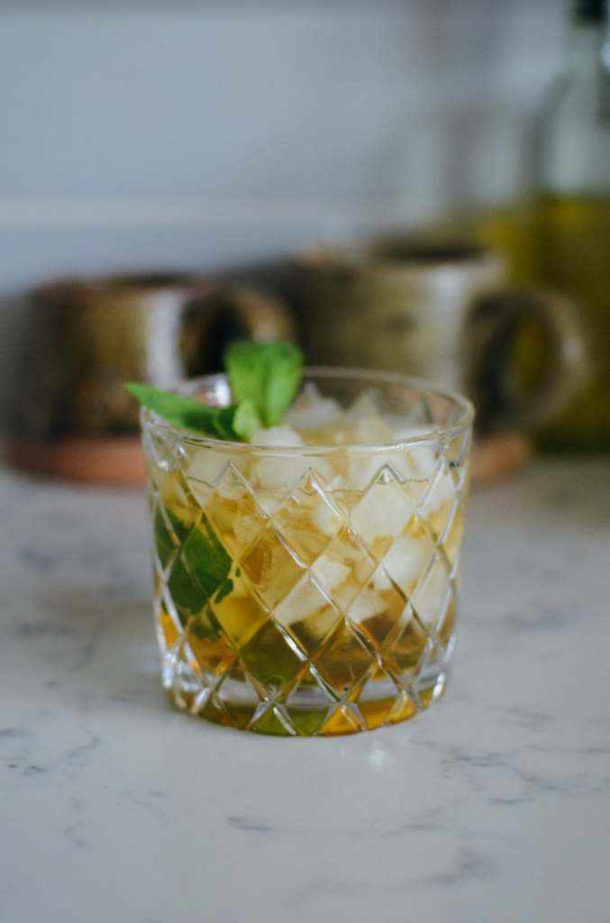 Table & Thyme Mint Julep Recipe, mint julep in glass