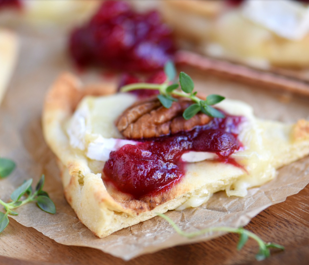 cranberry pecan brie bites How to Make the Perfect Thanksgiving Dinner in 2021