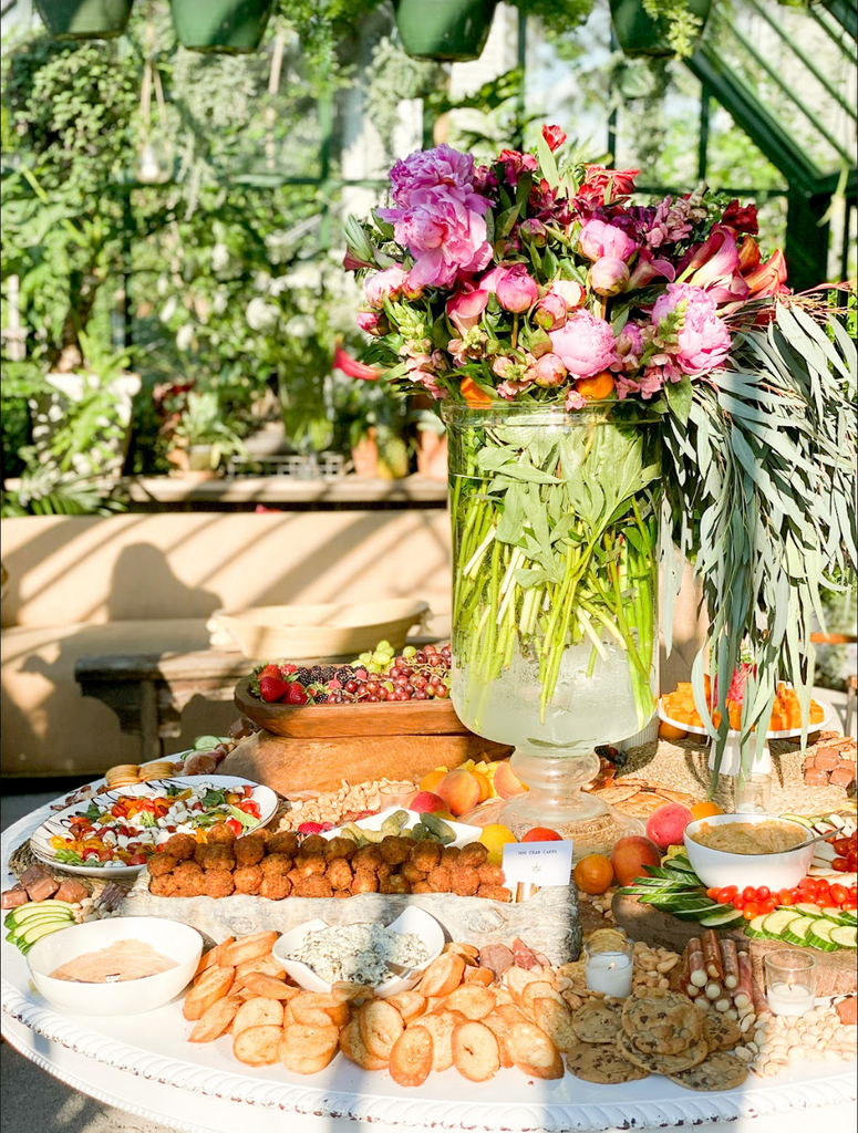 4 Tips for a Refreshing Spring Picnic greenhouse picnic