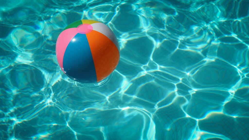 summer cocktails recipes to enjoy at pool with beach ball