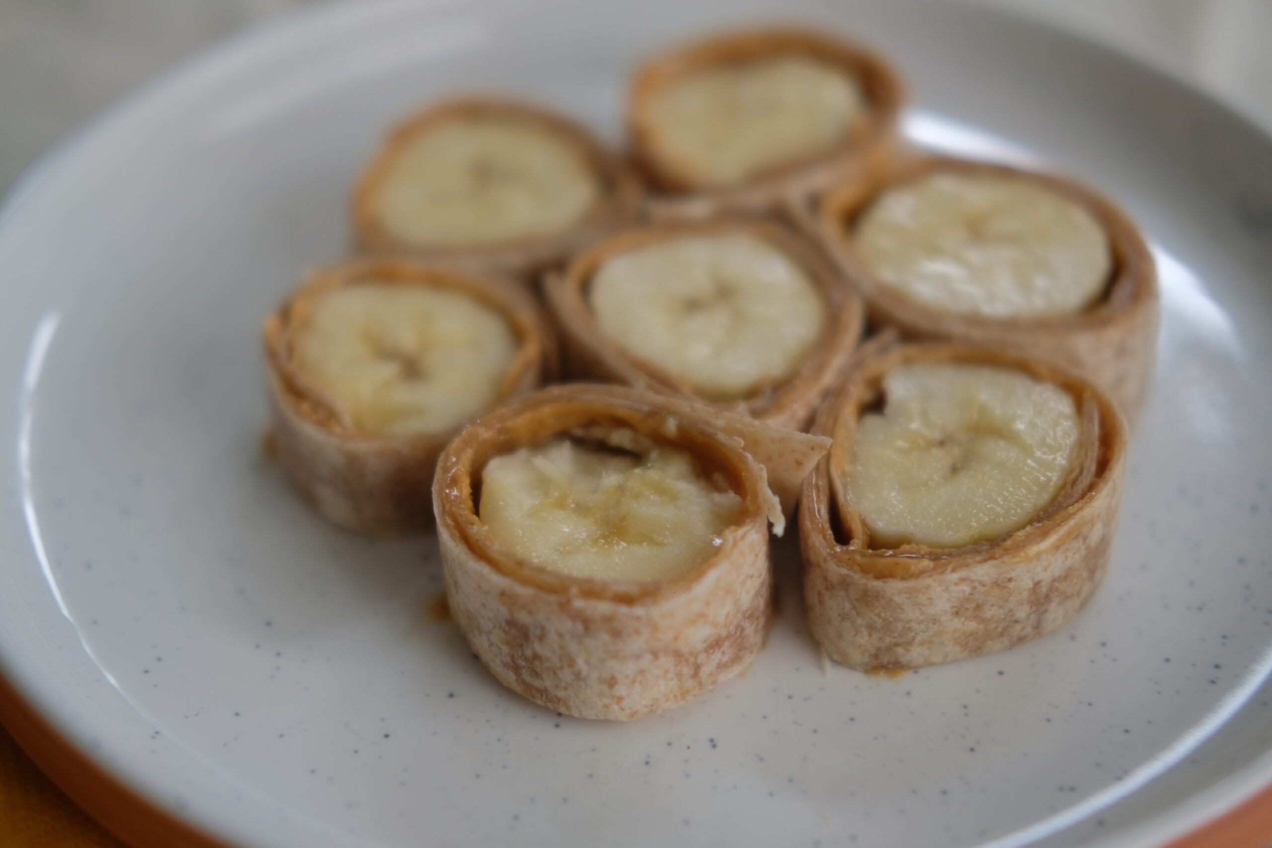 Call the kids into the kitchen, you’re all going to want to make this Banana "Sushi" immediately.