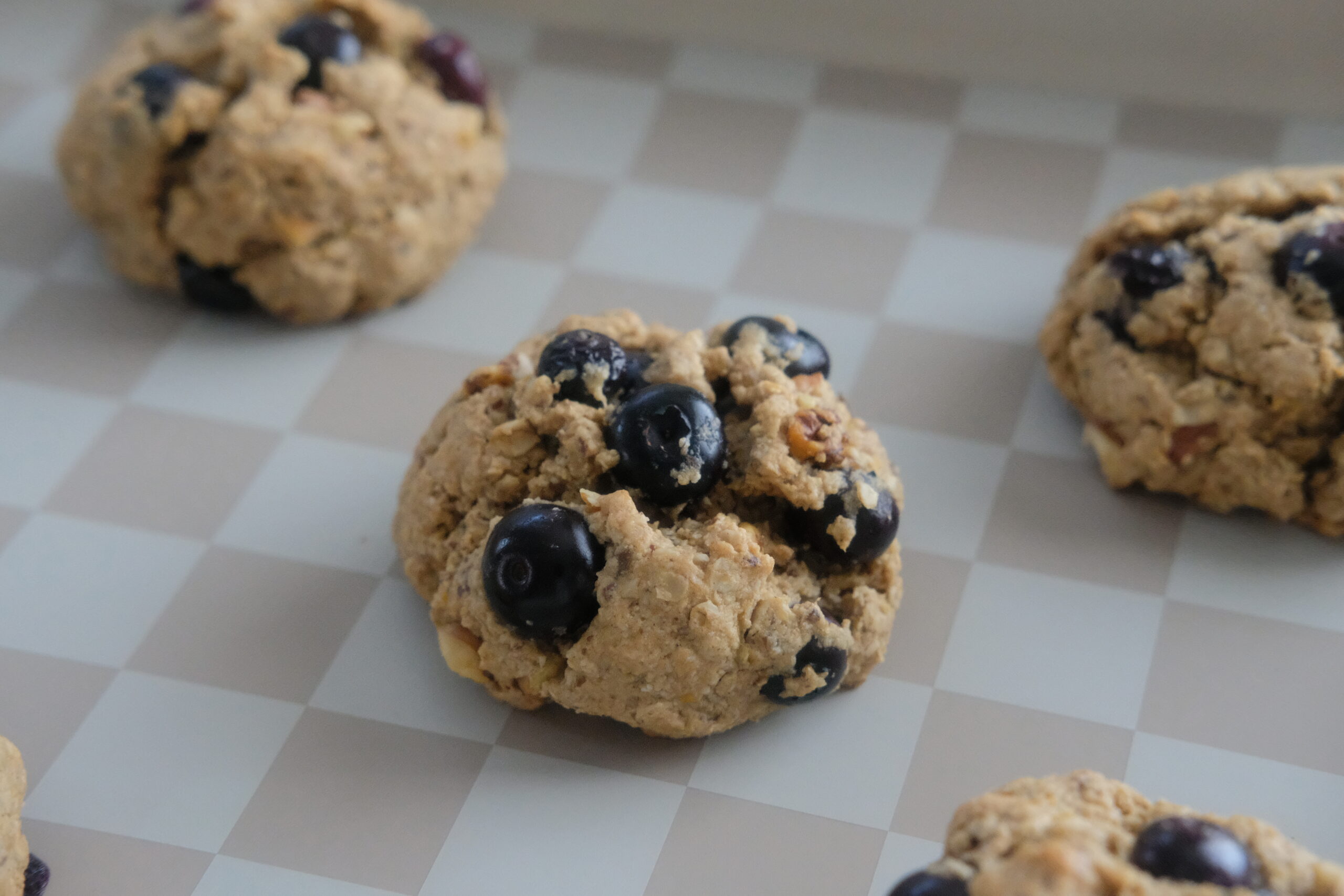 Let these Oatmeal Breakfast Cookies do the heavy lifting when it comes to breakfast on the run.