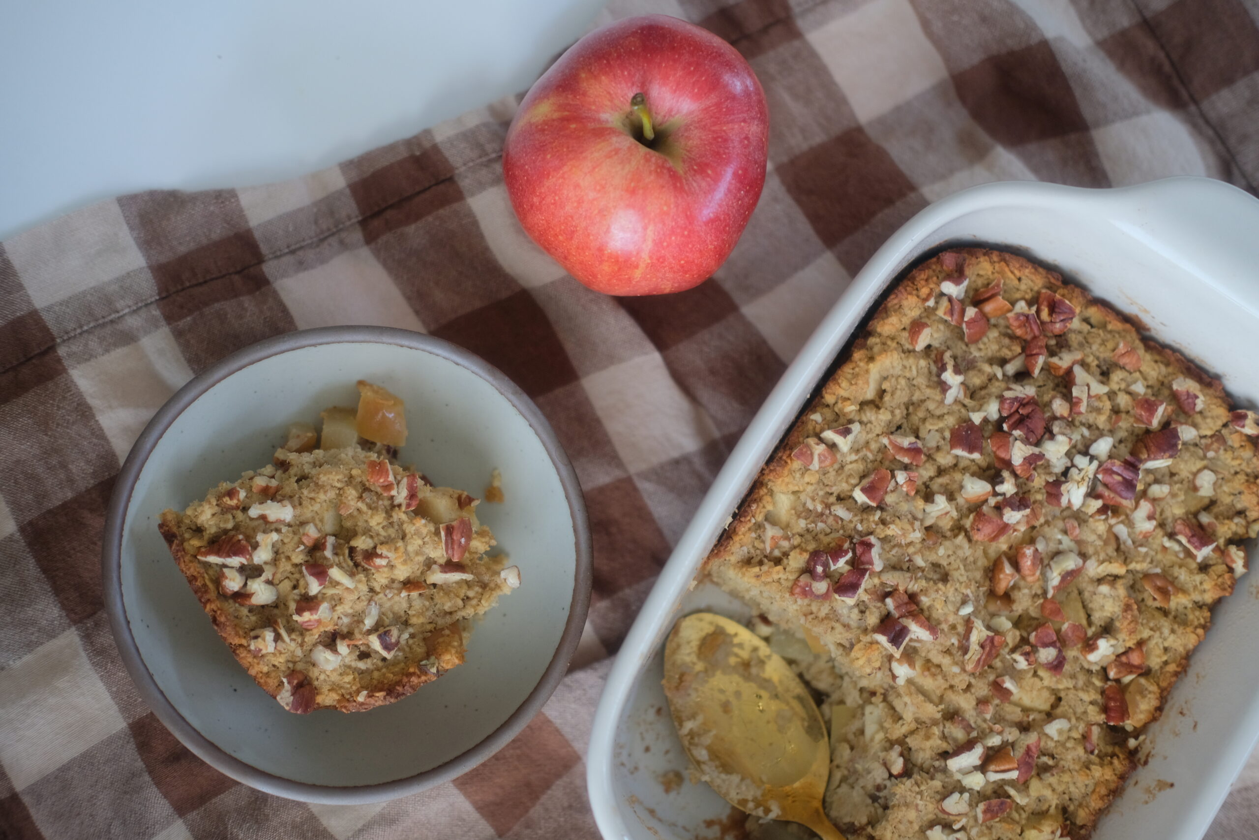 If you the idea of having oatmeal in the morning, but you're not too keen on its porridge-like texture or the constant stirring on the stove, switch things up and try baked oatmeal instead.